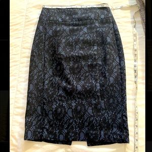 Express Laced Pencil Skirt 🌻🌻